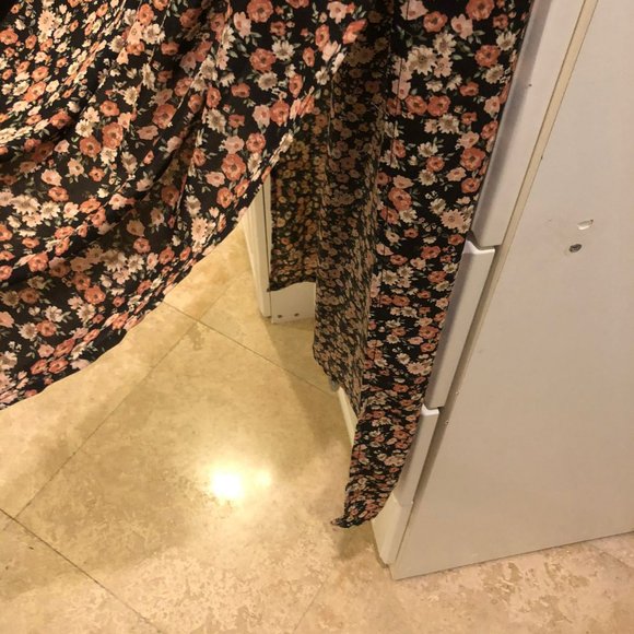 Forever 21 Black and Pink Flowered Maxi Skirt with 2 side slits Size L - Picture 3 of 4